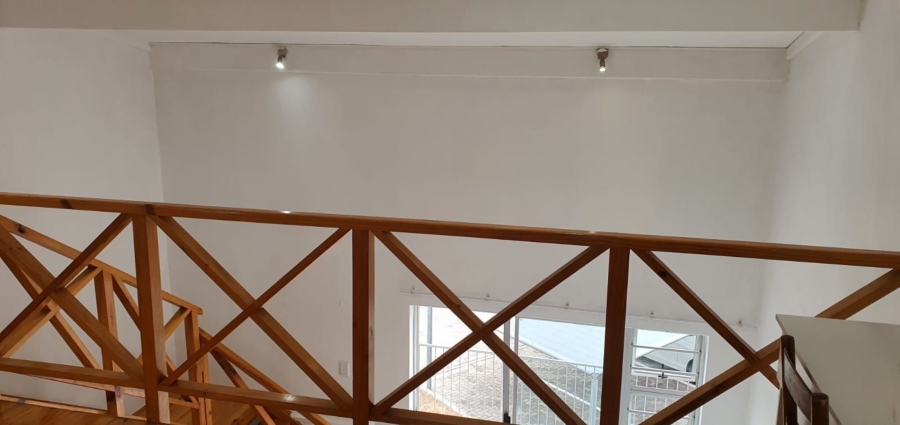 To Let 1 Bedroom Property for Rent in Humewood Eastern Cape